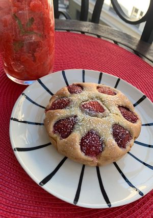 Une photo de Gâteau aux fraises express