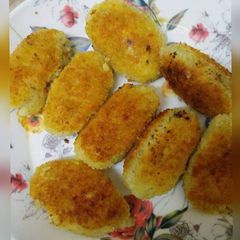 A picture of Potato cheese balls.