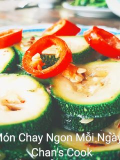 Hình của món Bí ngòi xào chay.