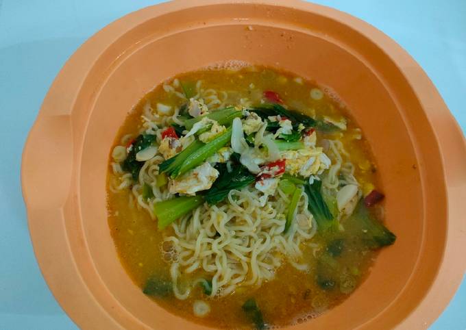 Ternyata ini lho! Resep bikin Kreasi Indomie Rebus Pedas  gurih