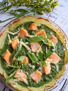 Una foto de Quiche de espinaca y salmón SIN MASA