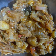A picture of Leftover masala roti.