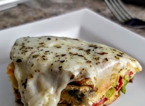 Una foto de TORTILLA Forrada con Mozzarella...!😋