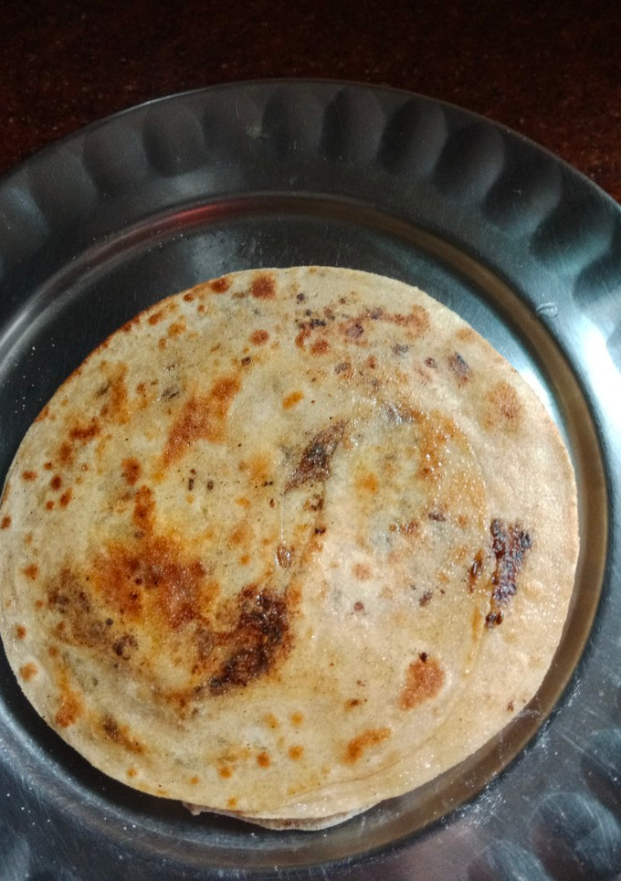 अचारी मसाला पराठा (achari masala paratha recipe in Hindi) रेसिपी मुख्य फोटो