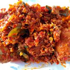 A picture of Telor balado teri medan.