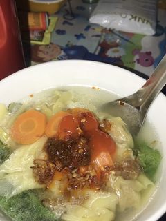 Hình của món Hoành thánh nước siêu đơn giản.