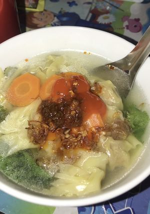 Hình của món Hoành thánh nước siêu đơn giản.