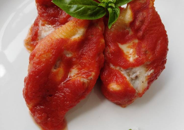 Conchiglioni ripieni al forno