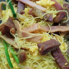 A picture of Hong Kong style - Singaporean Fried Rice Vermicelli 星洲炒米.