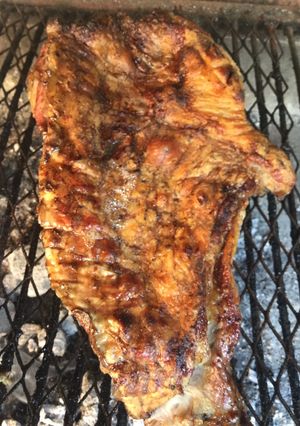 Una foto de Vacío de Novillo, Chorizo Bombón de Puro Cerdo con Chinchulines al Carbón Vegetal