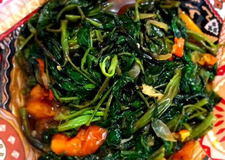  Resep  Tumis Kangkung Simple  tapi Enak  oleh ima sabara 