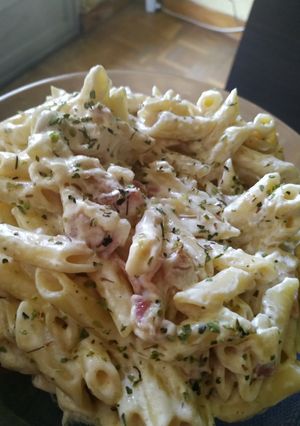 Una foto de Macarrones con nata y bacon