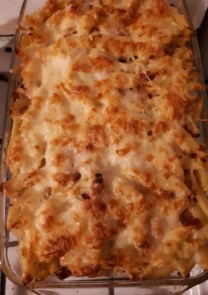 Sonkás-sajtos rakott penne recept fotója