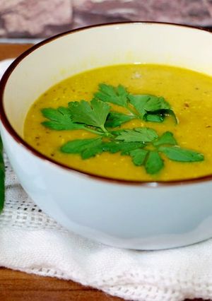 صورة لوصفة شوربة العدس الصحية🍲