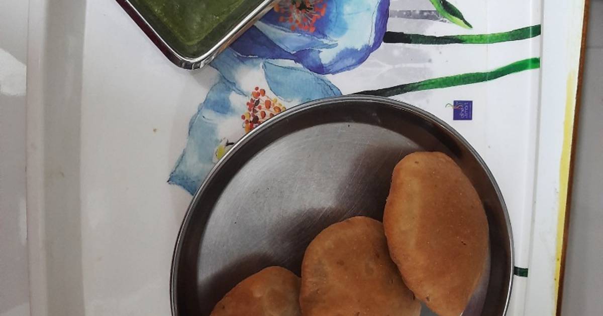 Rajasthani Green Peas Kachori Recipe by Divyanshi 's Cooking Diary