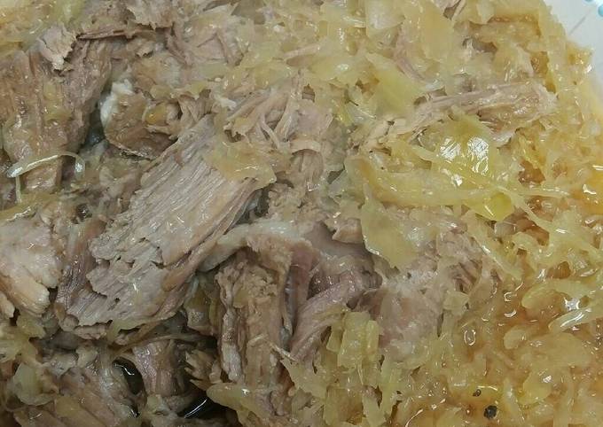 Recipe of Super Quick Homemade Roasted Pork in Sauerkraut