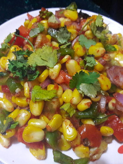 कॉर्न सलाद (Corn Salad recipe in hindi) रेसिपी मुख्य फोटो