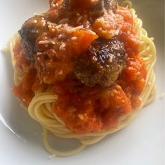 A picture of Homemade Tomato Sauce 🍅.