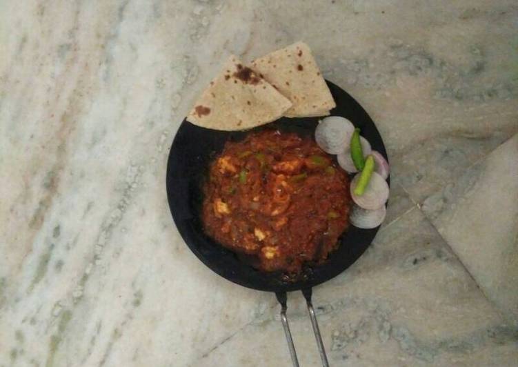 Recipe of Appetizing Tawa paneer ki sabji salad or fulka