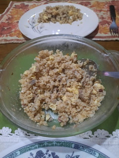 Una foto de Ensalada de verano (arroz, sardinas, huevo revuelto)