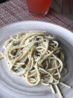 Una foto de Espagueti al cilantro