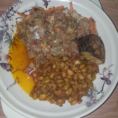 Vegetable fish sauce and beans A picture of Vegetable fish sauce and beans.