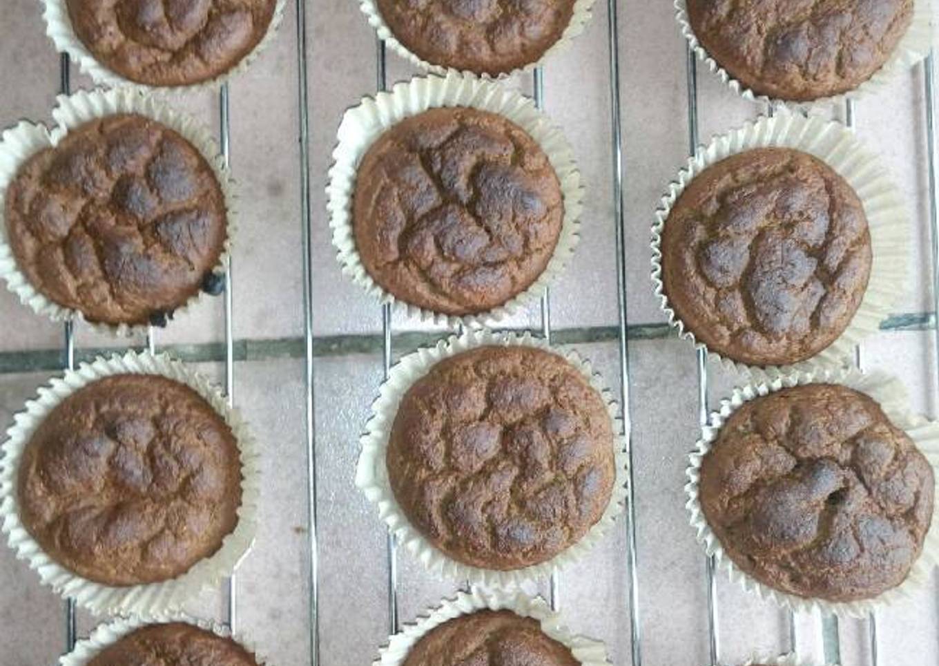 Oats and Apple cinnamon Cupcakes with chia seeds