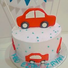 A picture of Car theme cake.