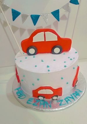 A picture of Car theme cake.