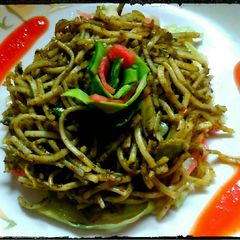 A picture of Spinach Noodles.