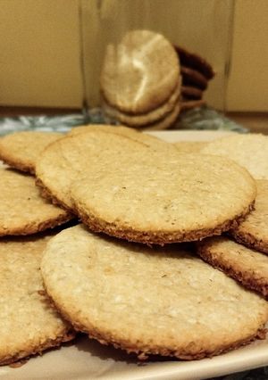 Una foto de Cookies o galletitas de avena y coco
