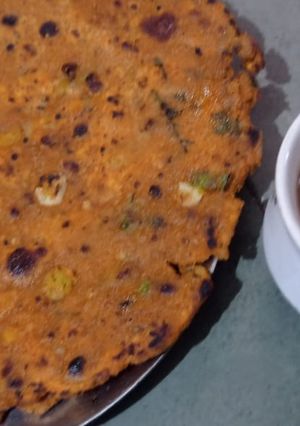 ખીચડી ના ઢેબરા (Khichdi Dhebra Recipe In Gujarati) રેસીપી મુખ્ય ફોટો