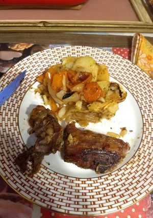Una foto de Lomo con verduras al horno en una bolsa