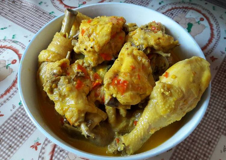 Resep Ayam bumbu kuning 🍗 oleh Vincent - Cookpad