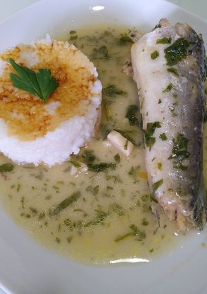 Una foto de Tronco de pescadilla en salsa verde. 🐟❤️