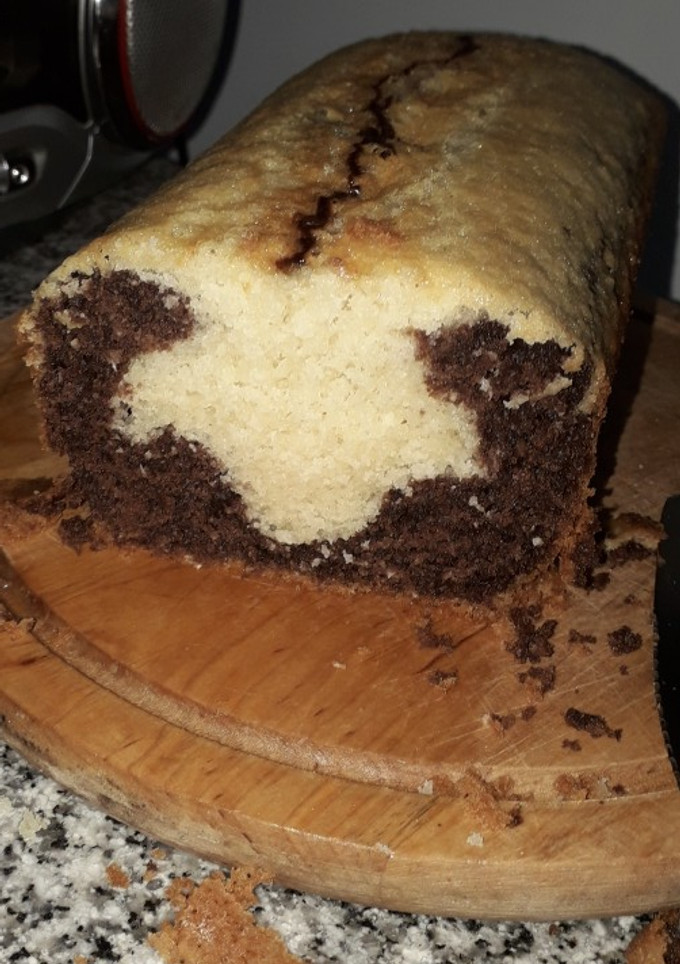 Una foto de Budín marmolado de coco🥥