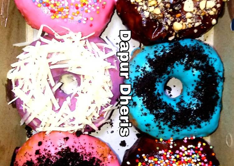 5 Resep: Donat topping Anti Ribet!