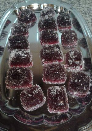 Una foto de Gomitas caseras.👩🏼‍🍳😋