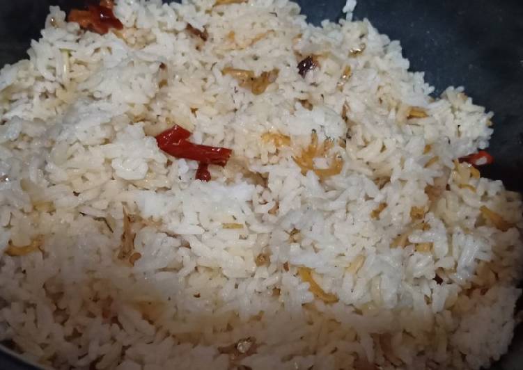 Bagaimana Membuat Nasi liwet rice cooker easy yang Lezat