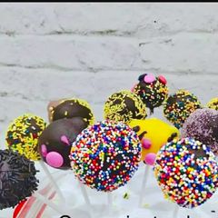 A picture of Cake pops.