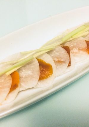 Foto di Antipasto di Panini di Ravanello Daikon con Bottarga 🇯🇵