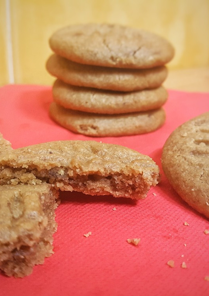 Una foto de Galletas de castañas y chocolate negro