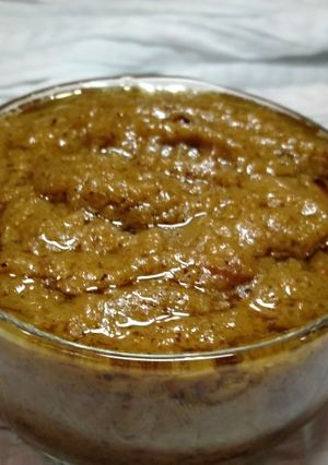A picture of Raw mango fried chutney.