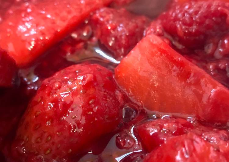 Easiest Way to Make Any-night-of-the-week Strawberry & Raspberry Jam