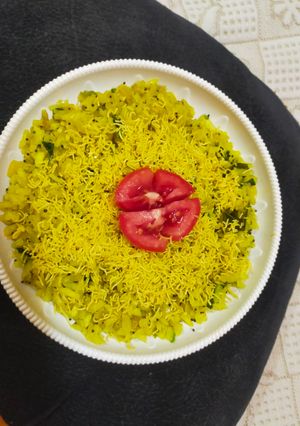 ચુર મમરા ની ખીચડી (Chur Mamra Khichdi Recipe In Gujarati) રેસીપી મુખ્ય ફોટો
