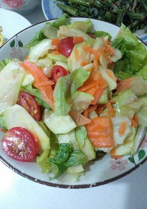 Foto resep Zucchini Salad with Asian Dressing