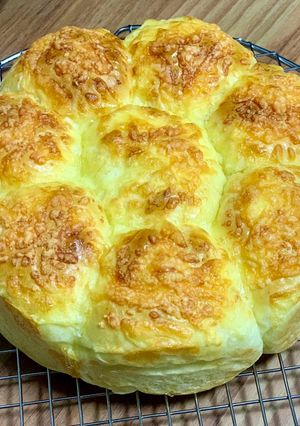 A picture of Cheese buns.