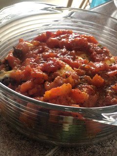 Una foto de Calabacitas con carne en salsa pomodoro