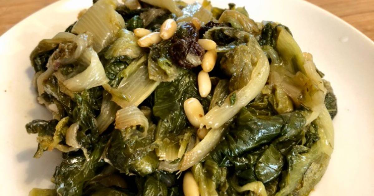 scarola con pinoli e uvetta