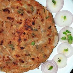 A picture of Onion Paratha.